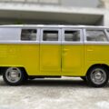Combi Amarilla Metálica a Escala - Imagen 3