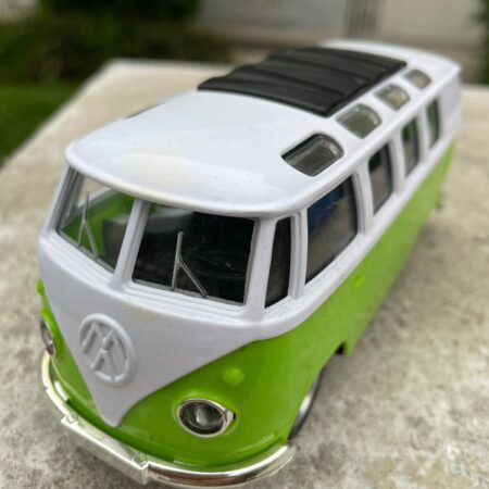 Combi Verde Metálica a Escala - Imagen 3