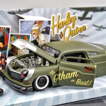 Auto de Harley Queen - Imagen 3