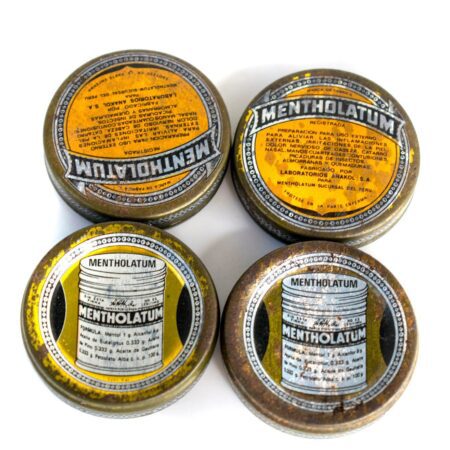 Lata de Mentholathum Original Años 60 - Imagen 4