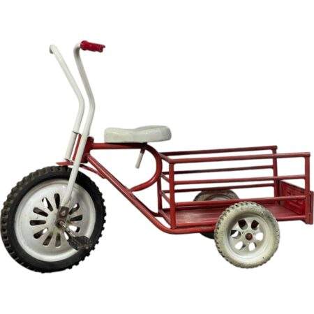 Triciclo Vintage Con Canastilla en la Parte de Atrás - Imagen 3