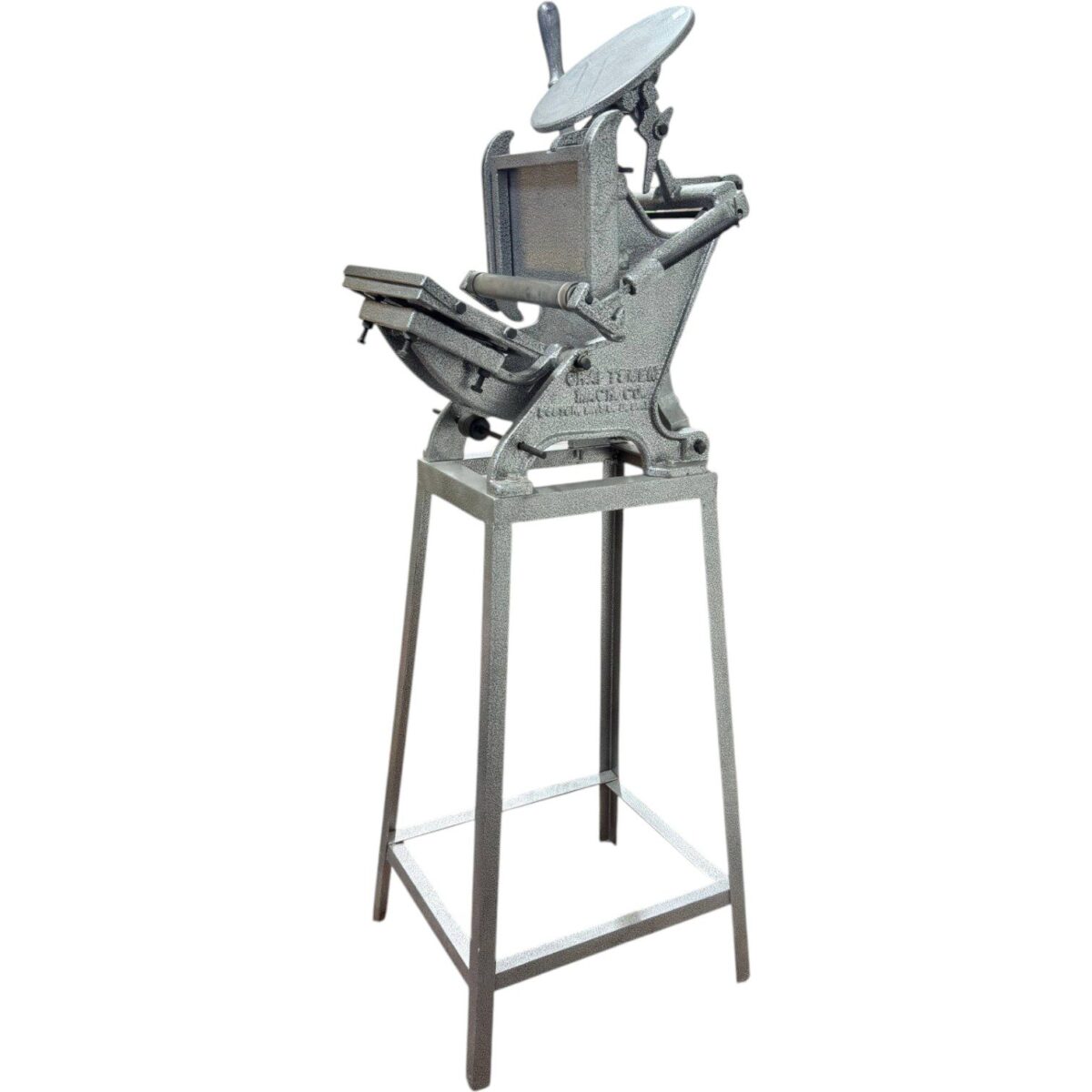 photo_4992291774248627767_w-Photoroom