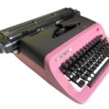 Máquina de Escribir Olympia Internacional Rosada - Imagen 2