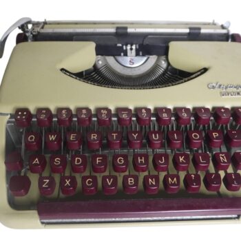 Máquina de Escribir Olympia Diplomat